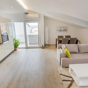 Grabovac Apartment